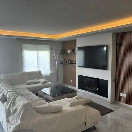 Semesterbostad Marbellamar Miss Tita *