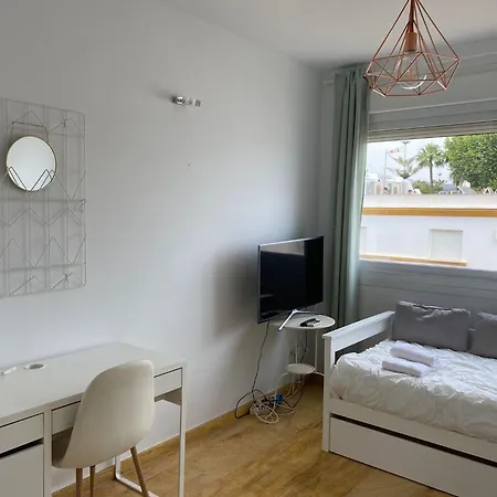 Marbellamar Miss Tita Nyaraló *